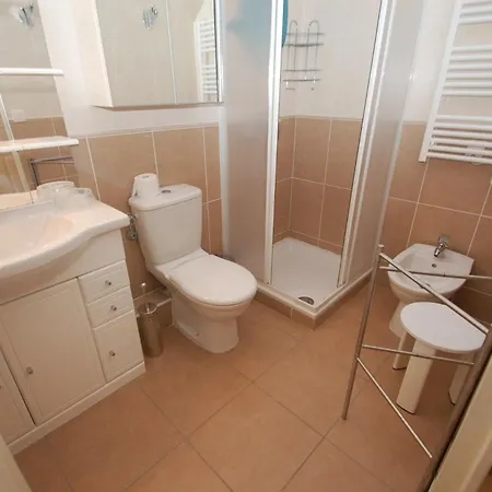 13rp - Grand 3p Plein Centre Avec Terrasse Et Parking Appartement Menton